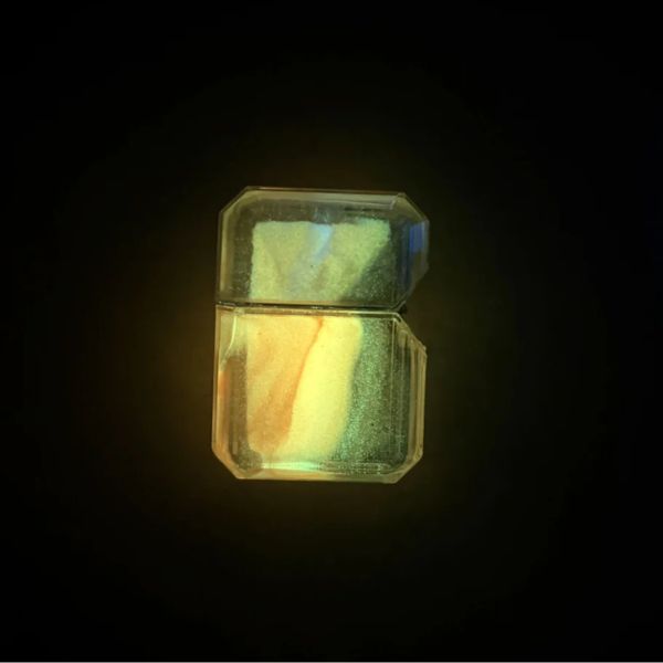 المضيئة ZIPPO ولاعة