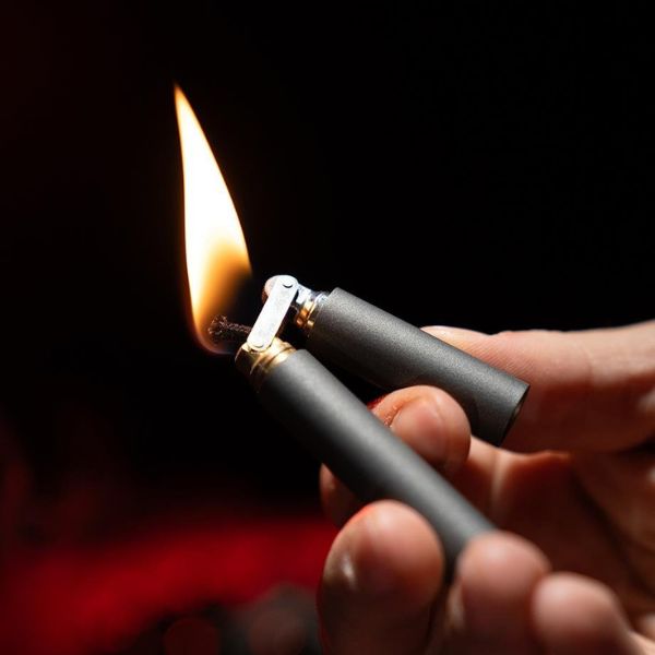 Briquet en Cuivre Vintage
